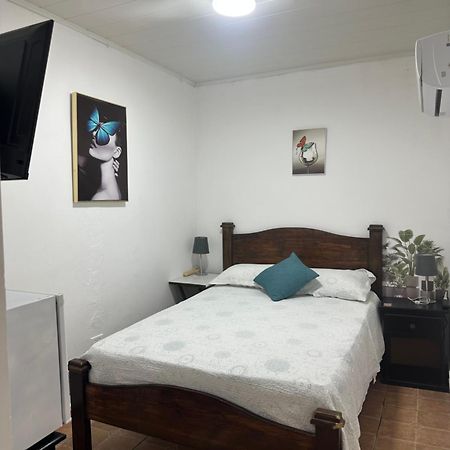Hostal Compostela Inn David Exterior foto