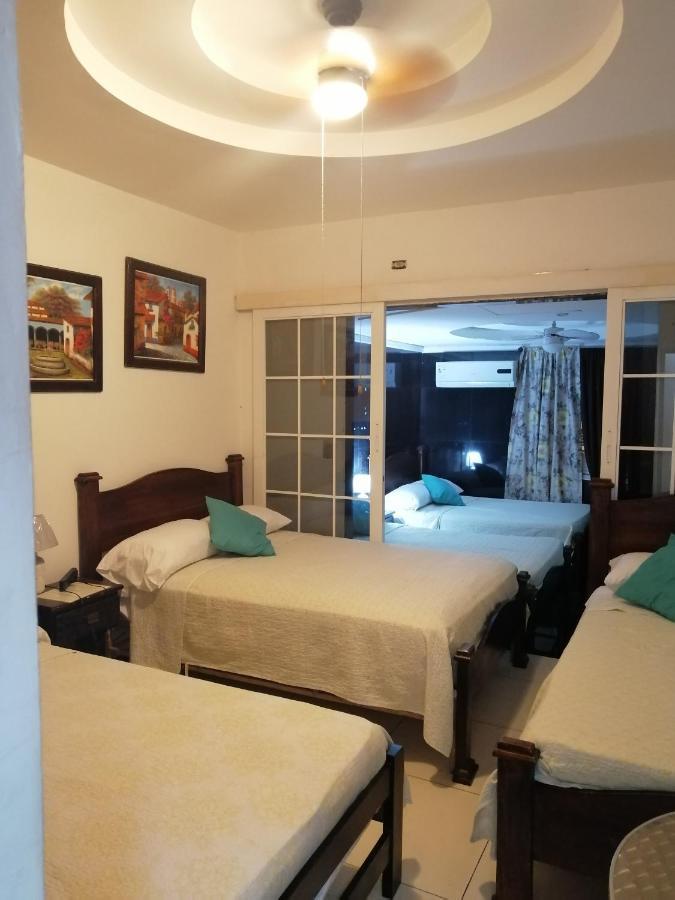 Hostal Compostela Inn David Exterior foto