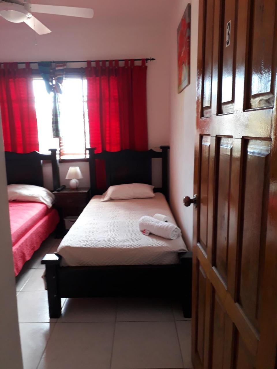 Hostal Compostela Inn David Exterior foto
