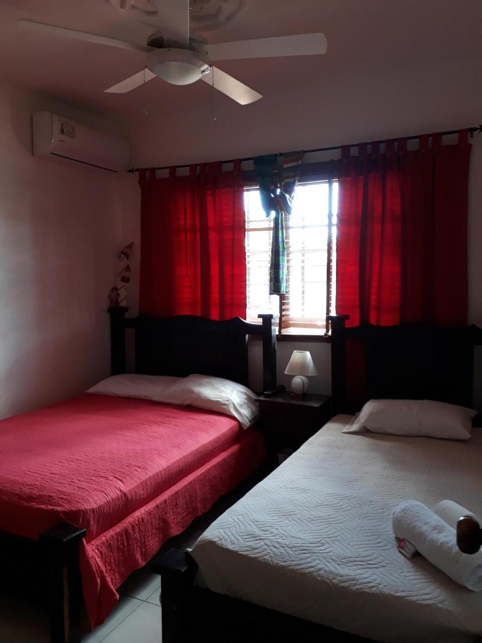 Hostal Compostela Inn David Exterior foto